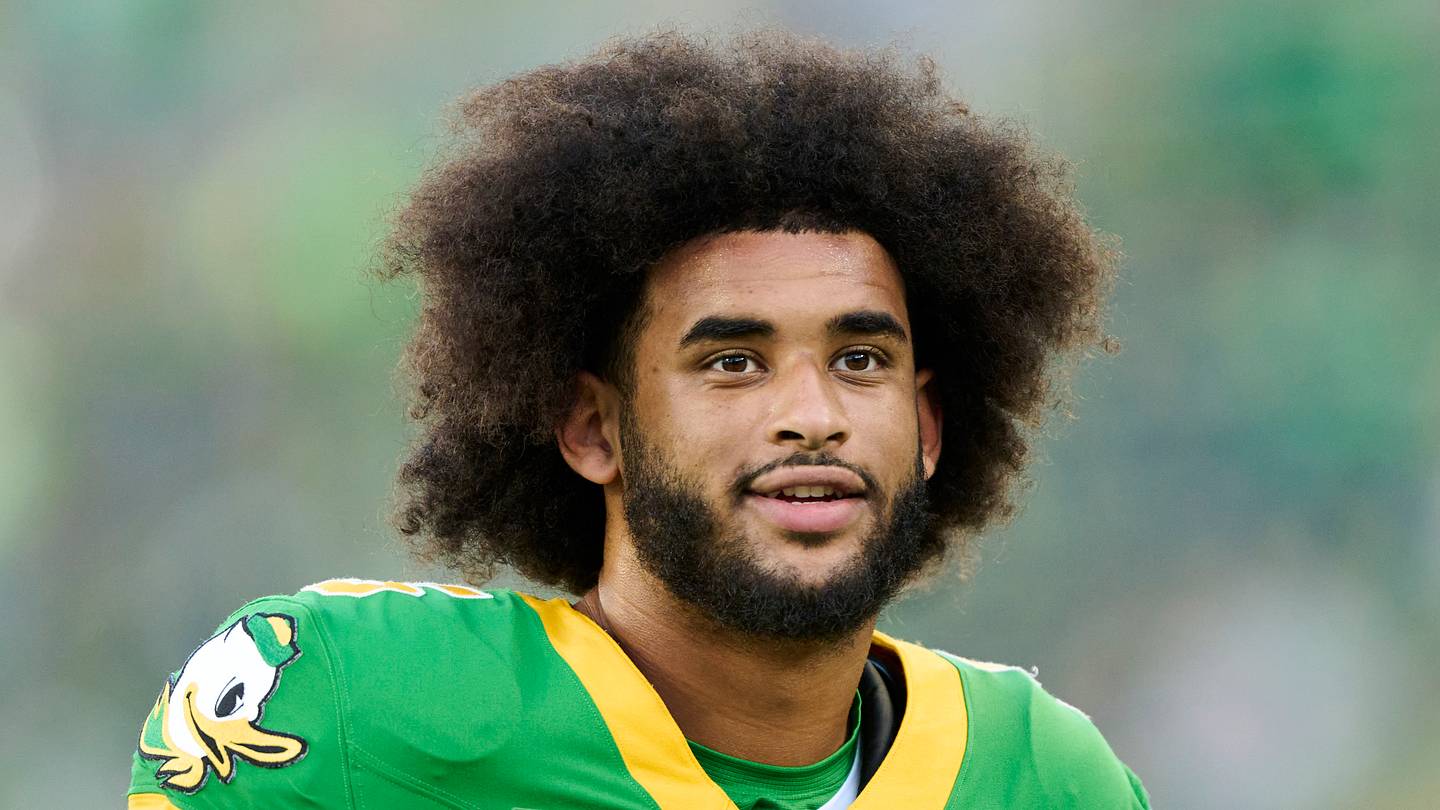 One USC Investment that Must Show Up Against Oregon Quarterback Dante Moore
