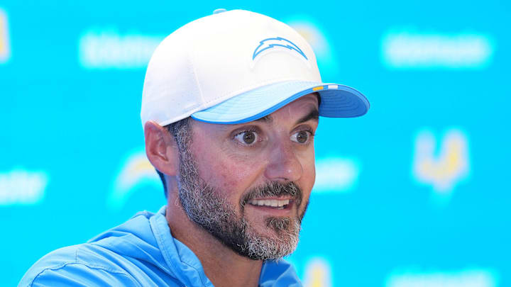 Los Angeles Chargers defensive coordinator Jesse Minter