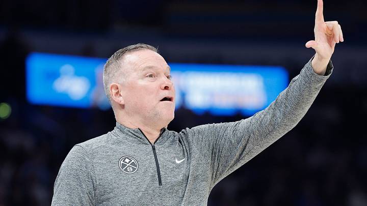 Mar 10, 2025; Oklahoma City, Oklahoma, USA; Denver Nuggets head coach Michael Malone gestures to his team during a play against the Oklahoma City Thunder during the second quarter at Paycom Center. Mandatory Credit: Alonzo Adams-Imagn Images Mar 10, 2025; Oklahoma City, Oklahoma, USA; Denver Nuggets head coach Michael Malone gestures to his team during a play against the Oklahoma City Thunder during the second quarter at Paycom Center. Mandatory Credit: Alonzo Adams-Imagn Images