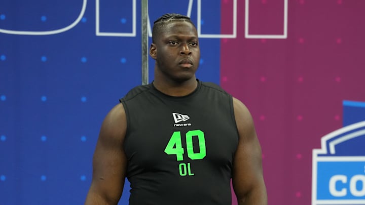 Mar 1, 2026; Indianapolis, IN, USA; Oregon offensive lineman Emmanuel Pregnon (OL40) during the NFL Scouting Combine at Lucas Oil Stadium. 