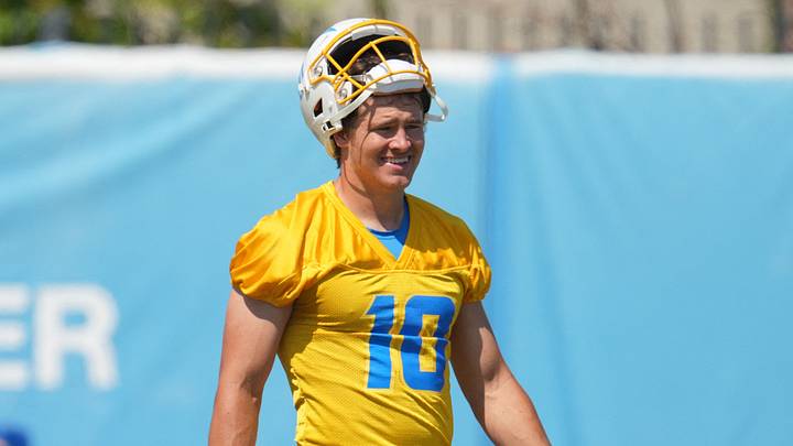 Jun 13, 2024; Costa Mesa, CA, USA; Los Angeles Chargers quarterback Justin Herbert (10) reacts during minicamp at the Hoag Performance Center. Mandatory Credit: Kirby Lee-USA TODAY Sports Jun 13, 2024; Costa Mesa, CA, USA; Los Angeles Chargers quarterback Justin Herbert (10) reacts during minicamp at the Hoag Performance Center. Mandatory Credit: Kirby Lee-USA TODAY Sports