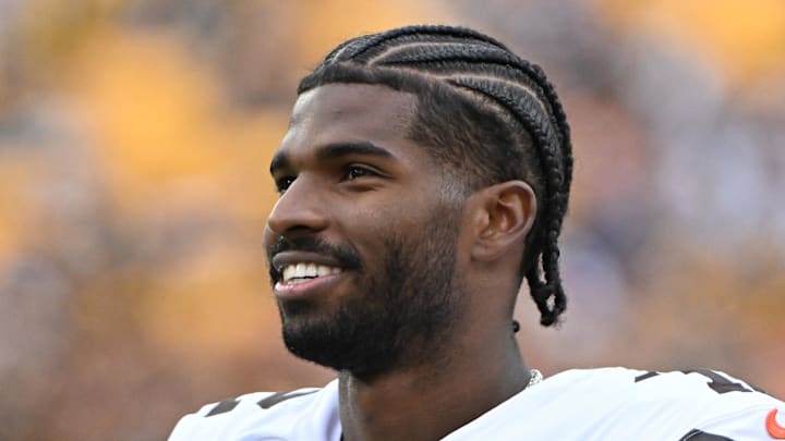 Oct 12, 2025; Pittsburgh, Pennsylvania, USA; Cleveland Browns quarterback Shedeur Sanders (12) watches the action against the Pittsburgh Steelers during the fourth quarter at Acrisure Stadium. Mandatory Credit: Barry Reeger-Imagn Images Oct 12, 2025; Pittsburgh, Pennsylvania, USA; Cleveland Browns quarterback Shedeur Sanders (12) watches the action against the Pittsburgh Steelers during the fourth quarter at Acrisure Stadium. Mandatory Credit: Barry Reeger-Imagn Images