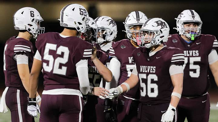 Desert Mountain was hitting on all cylinders Friday night, rolling to a 54-0 victory over Mountain Pointe. Desert Mountain was hitting on all cylinders Friday night, rolling to a 54-0 victory over Mountain Pointe.