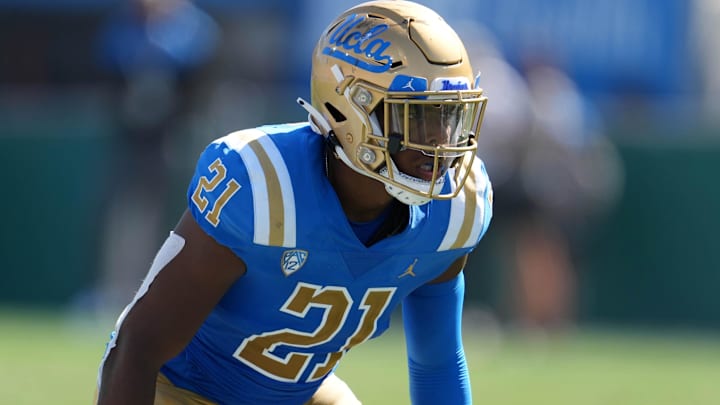 Aug 28, 2021; Pasadena, California, USA;  UCLA Bruins linebacker JonJon Vaughns (21) in the fourth quarter against the Hawaii Rainbow Warriors at Rose Bowl. Mandatory Credit: Kirby Lee-Imagn Images