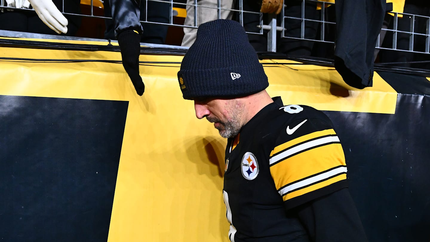 Aaron Rodgers leaves his Steelers future unresolved after Wild Card loss
