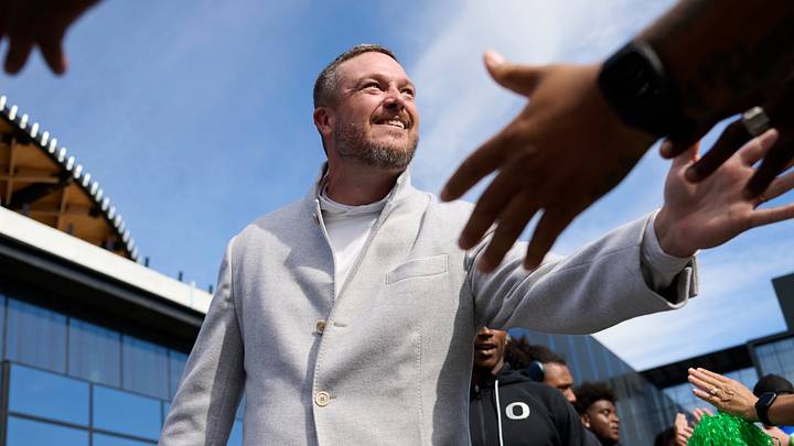 Sep 5, 2026; Eugene, Oregon, USA; Oregon Ducks head coach Dan Lanning greets fans before a game against the Boise State Broncos at Autzen Stadium. Mandatory Credit: Troy Wayrynen-Imagn Images Sep 5, 2026; Eugene, Oregon, USA; Oregon Ducks head coach Dan Lanning greets fans before a game against the Boise State Broncos at Autzen Stadium. Mandatory Credit: Troy Wayrynen-Imagn Images