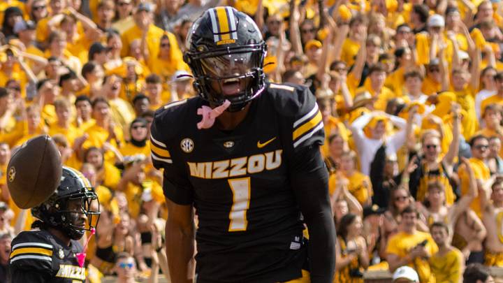 Oct 11, 2025; Columbia, MO; USA; Missouri Tigers wide receiver Donovan Olugbode celebrates a catch against the Alabama Crimson Tide Oct 11, 2025; Columbia, MO; USA; Missouri Tigers wide receiver Donovan Olugbode celebrates a catch against the Alabama Crimson Tide