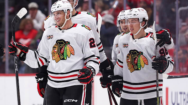 Chicago Blackhawks v Detroit Red Wings