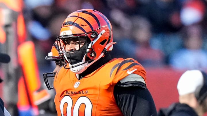 Cincinnati Bengals defensive tackle Kris Jenkins Jr. (90) walks off the field with an injury in the second quarter of the NFL Week 13 game between the Cincinnati Bengals and the Pittsburgh Steelers at Paycor Stadium in downtown Cincinnati on Sunday, Dec. 1, 2024.