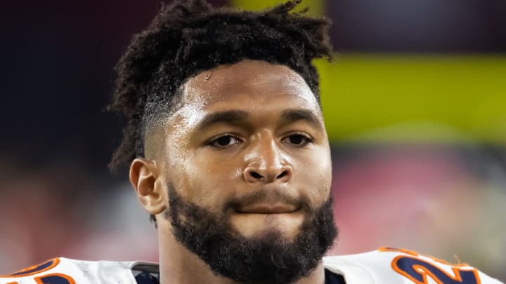 Chicago Bears running back Roschon Johnson