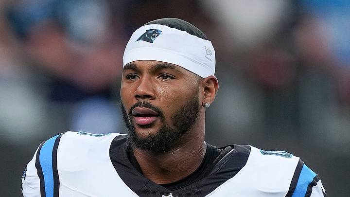 Carolina Panthers tight end Ja’Tavion Sanders