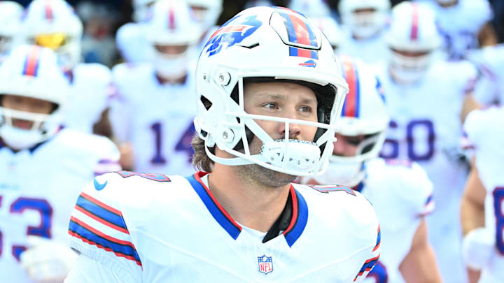 Bills QB Josh Allen will be the first overall pick in most 2025 fantasy football Superflex rankings. 