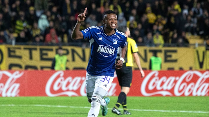 Oscar Cortés avec son ancien club 