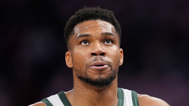 New York Knicks v Milwaukee Bucks