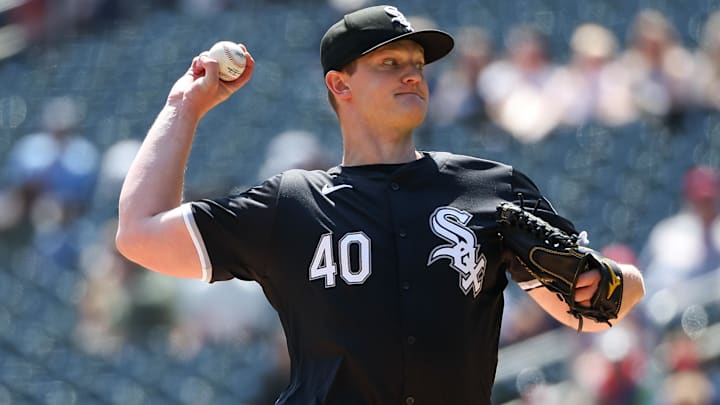 Apr 25, 2024; Minneapolis, Minnesota, USA; Chicago White Sox starting pitcher Michael Soroka (40) delivers a pitch against the Minnesota Twins during the first inning at Target Field
