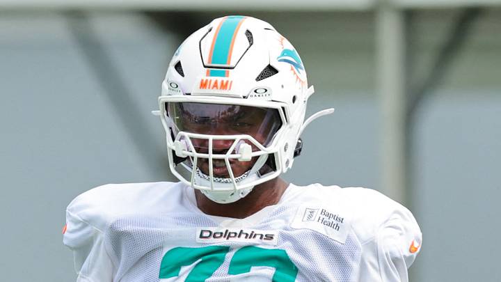 Miami Dolphins tackle Austin Jackson Miami Dolphins tackle Austin Jackson