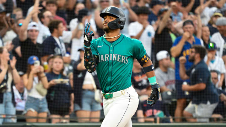 Julio Rodríguez regresa a los Marineros de Seattle 