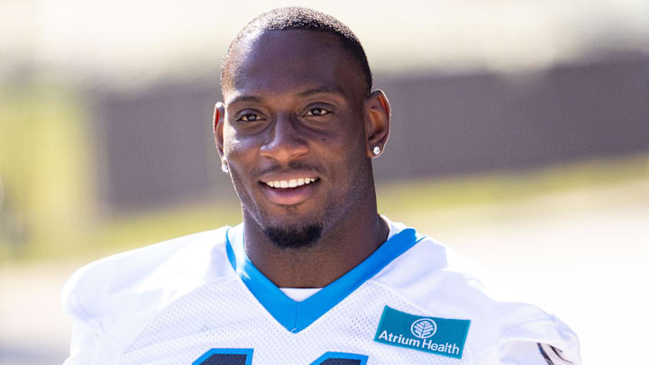 Carolina Panthers outside linebacker Nic Scourton