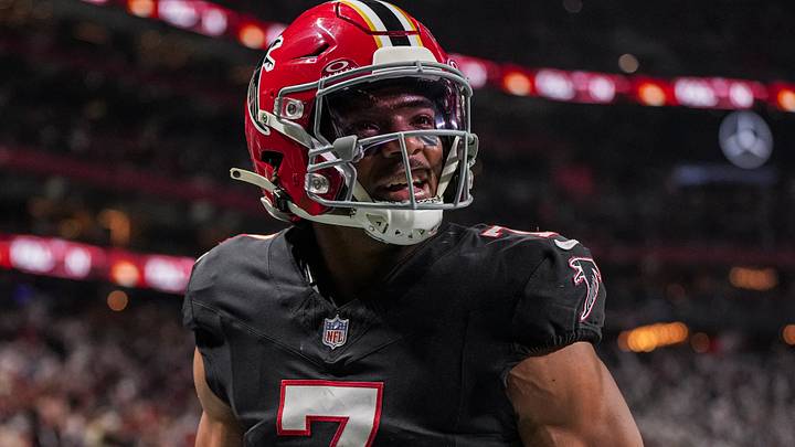 Atlanta Falcons running back Bijan Robinson 