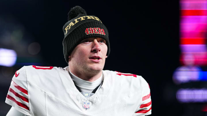 San Francisco 49ers quarterback Mac Jones (10)