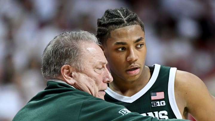 Mar 1, 2026; Bloomington, Indiana, USA; Michigan State Spartans head coach Tom Izzo talks with Michigan State Spartans guard Jeremy Fears Jr. (1) against the Indiana Hoosiers during the second half at Simon Skjodt Assembly Hall. Mar 1, 2026; Bloomington, Indiana, USA; Michigan State Spartans head coach Tom Izzo talks with Michigan State Spartans guard Jeremy Fears Jr. (1) against the Indiana Hoosiers during the second half at Simon Skjodt Assembly Hall.