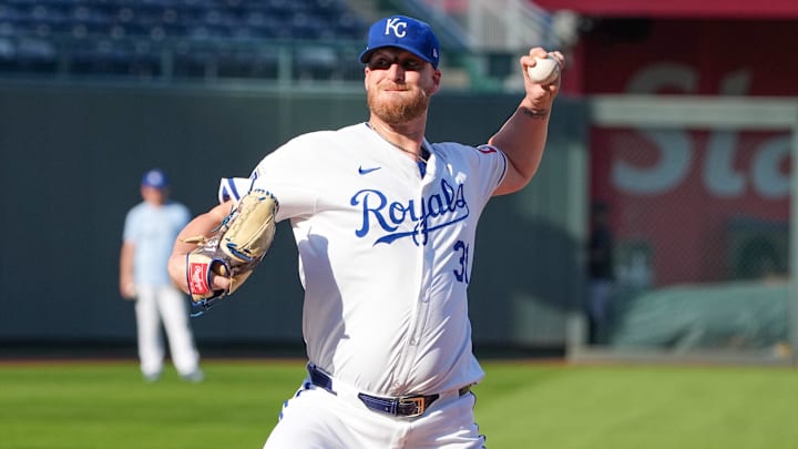 Oct 10, 2024; Kansas City, Missouri, USA; Kansas City Royals relief pitcher Will Smith (31) warms up against the New York Yankees prior to game four of the NLDS for the 2024 MLB Playoffs at Kauffman Stadium. Oct 10, 2024; Kansas City, Missouri, USA; Kansas City Royals relief pitcher Will Smith (31) warms up against the New York Yankees prior to game four of the NLDS for the 2024 MLB Playoffs at Kauffman Stadium.