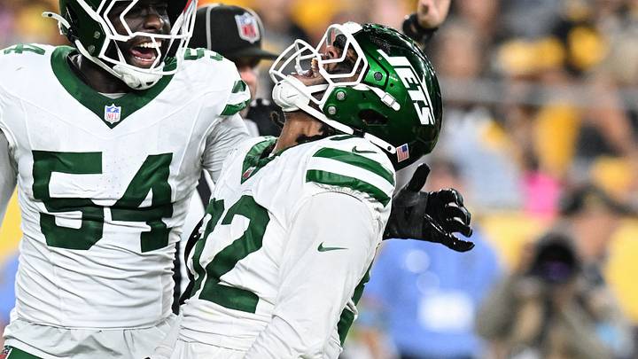 New York Jets defensive tend Nate Lynn celebrates with New York Jets defensive end Paschal Ekeji (54) after sacking Pittsburgh Steelers quarterback Drew Allar during the fourth quarter at Acrisure Stadium. Mandatory Credit: Barry Reeger-Imagn Images New York Jets defensive tend Nate Lynn celebrates with New York Jets defensive end Paschal Ekeji (54) after sacking Pittsburgh Steelers quarterback Drew Allar during the fourth quarter at Acrisure Stadium. Mandatory Credit: Barry Reeger-Imagn Images