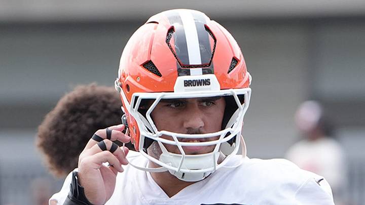 Browns offensive tackle Spencer Fano gears up for a drill