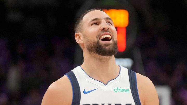 Jan 6, 2026; Sacramento, California, USA; Dallas Mavericks guard Klay Thompson (31) reacts after the Sacramento Kings commit a turnover in the second quarter at the Golden 1 Center. Mandatory Credit: Cary Edmondson-Imagn Images