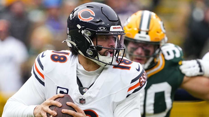 Chicago Bears quarterback Caleb Williams (18) during the game against the Green Bay Packers at Lambeau Field. Chicago Bears quarterback Caleb Williams (18) during the game against the Green Bay Packers at Lambeau Field.