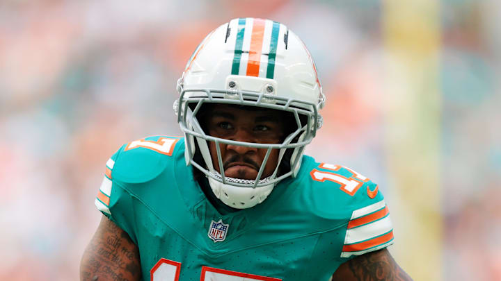 Miami Dolphins WR Jaylen Waddle Miami Dolphins WR Jaylen Waddle