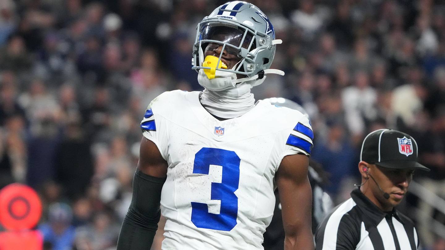 Ex-Cowboys WR Believes Jerry Jones Has 'Vendetta' Against George Pickens Agent