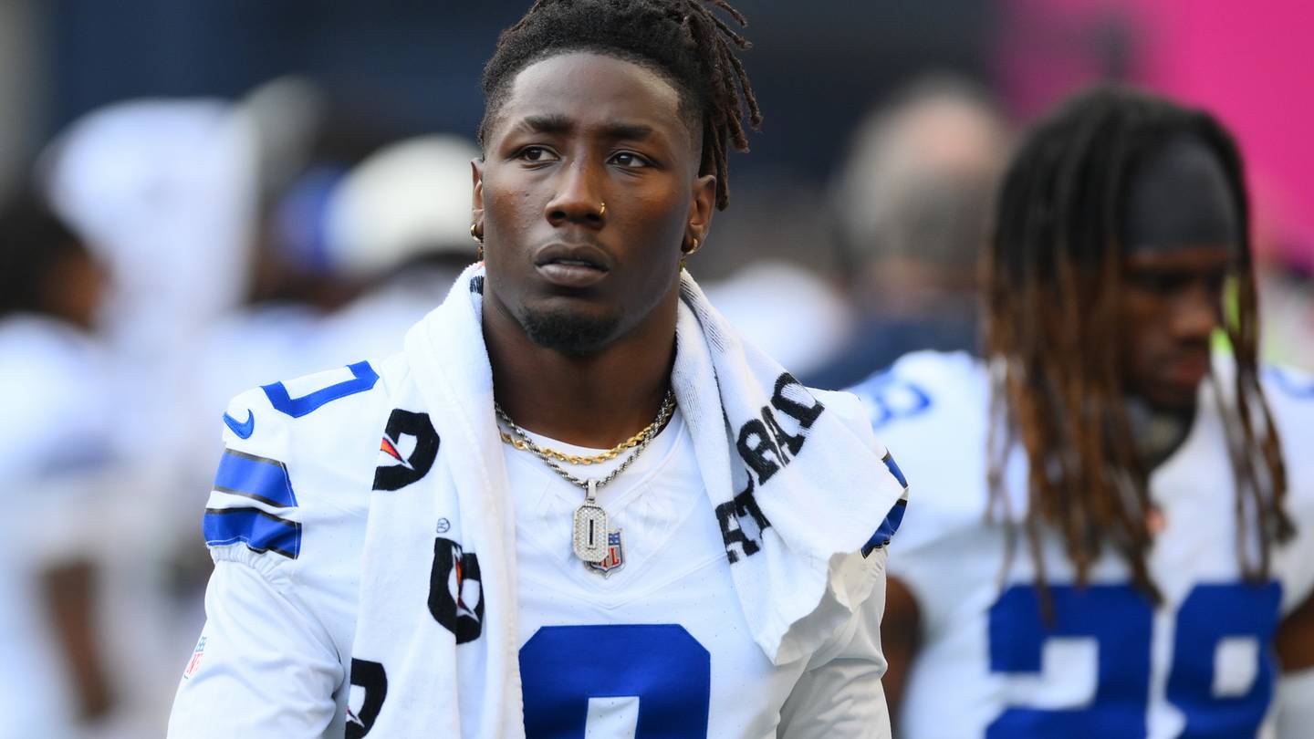Cowboys’ Players-Only Meeting Is Frightening Sign That Season Is Cooked