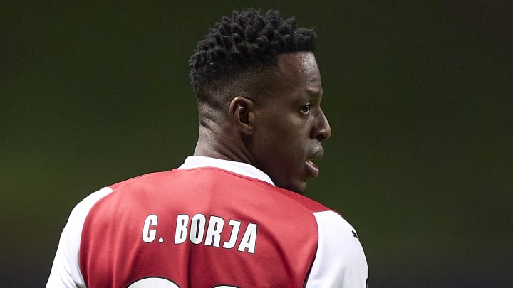 Cristian Borja está na mira do Timão