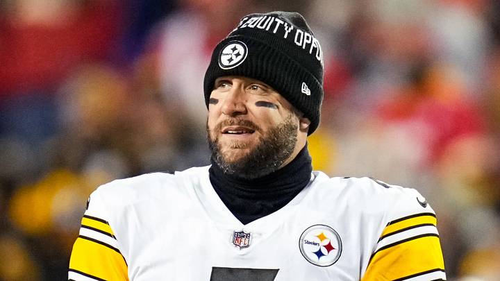 Pittsburgh Steelers quarterback Ben Roethlisberger (7) Pittsburgh Steelers quarterback Ben Roethlisberger (7)