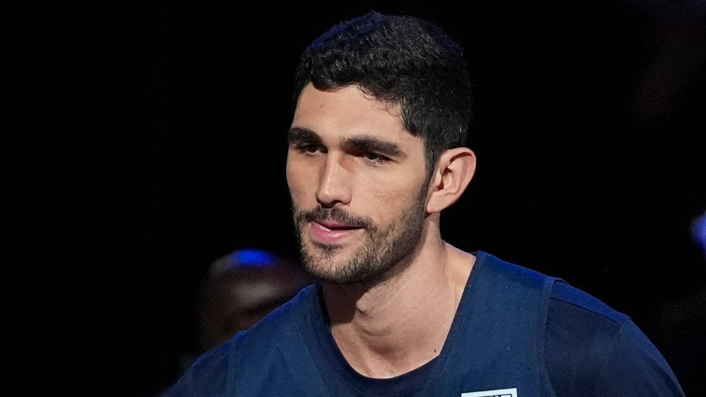 Santi Aldama gives Mavericks something no other big on the roster can
