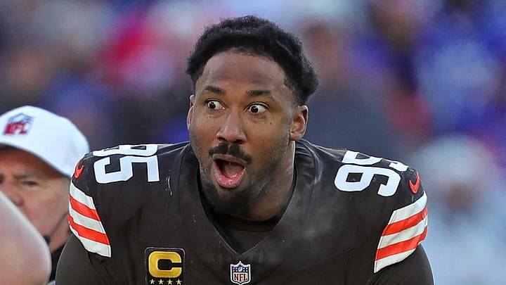 Los Angeles Rams defensive end Myles Garrett Los Angeles Rams defensive end Myles Garrett