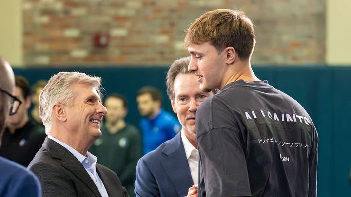 Jun 29, 2026; Dallas, TX, USA; Dallas Mavericks CEO Rick Welts talks with current Maverick Cooper Flagg prior to an introductory press conference for new head coach Dusty May at American Airlines Center. Mandatory Credit: Raymond Carlin III-Imagn Images Jun 29, 2026; Dallas, TX, USA; Dallas Mavericks CEO Rick Welts talks with current Maverick Cooper Flagg prior to an introductory press conference for new head coach Dusty May at American Airlines Center. Mandatory Credit: Raymond Carlin III-Imagn Images