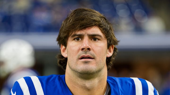 Daniel Jones of the Indianapolis Colts pregame