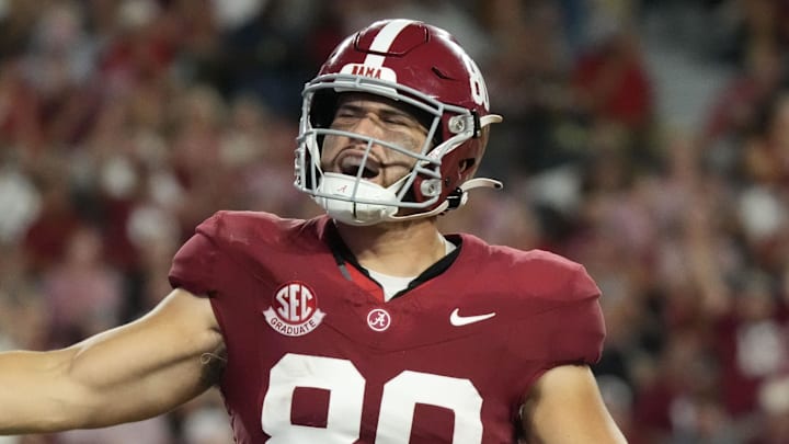 Alabama tight end Josh Cuevas