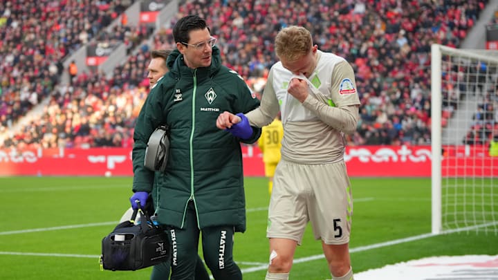 Amos Pieper musste gegen Leverkusen verletzt raus