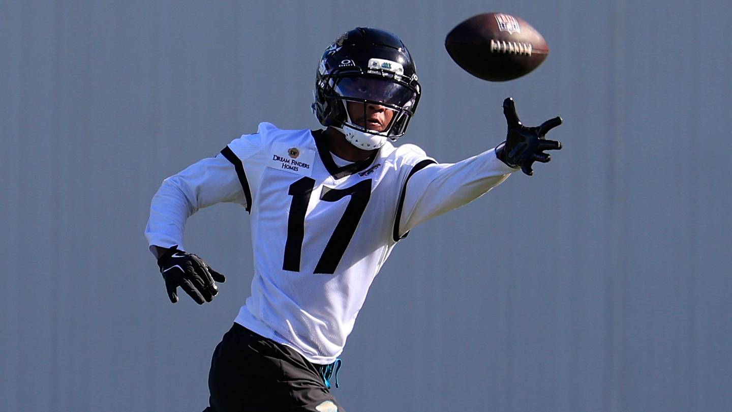 Jets sign intriguing UFL breakout star after another WR injury