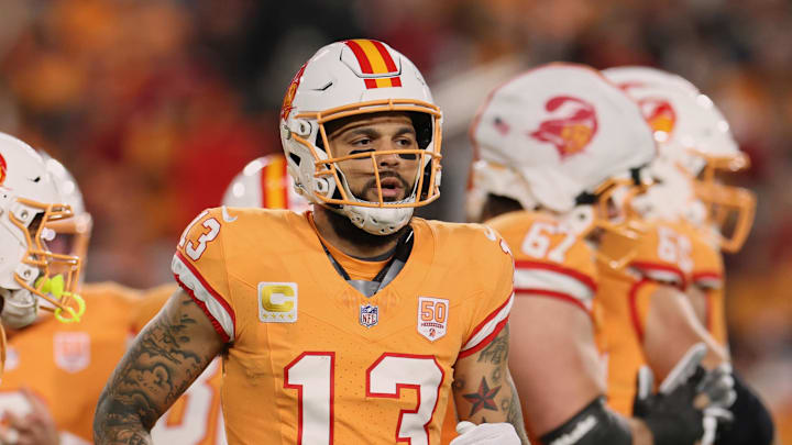 Tampa Bay Buccaneers wide receiver Mike Evans (13) runs to the line of scrimmage before a play against the Atlanta Falcons 