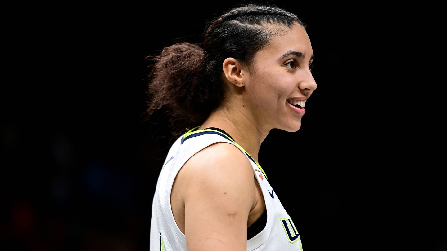 WNBA Rookie of the Year rankings: Azzi Fudd is moving up the board