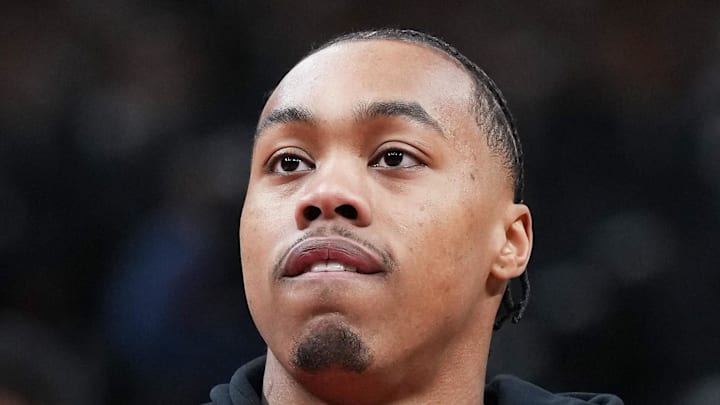 Toronto Raptors forward Scottie Barnes takes jump shots during the warm up
