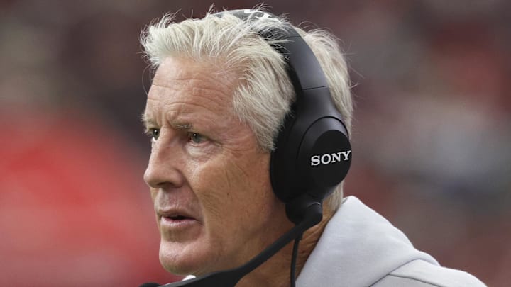 Dec 21, 2025; Houston, Texas, USA; Las Vegas Raiders head coach Pete Carroll reacts after a play during the game against the Houston Texans at NRG Stadium. Mandatory Credit: Troy Taormina-Imagn Images Dec 21, 2025; Houston, Texas, USA; Las Vegas Raiders head coach Pete Carroll reacts after a play during the game against the Houston Texans at NRG Stadium. Mandatory Credit: Troy Taormina-Imagn Images
