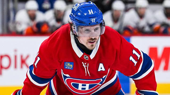 Mar 21, 2026; Montreal, Quebec, CAN; Montreal Canadiens right wing Brendan Gallagher (11) waits for a face-off against the New York Islanders during the third period at Bell Centre. Mandatory Credit: David Kirouac-Imagn Images