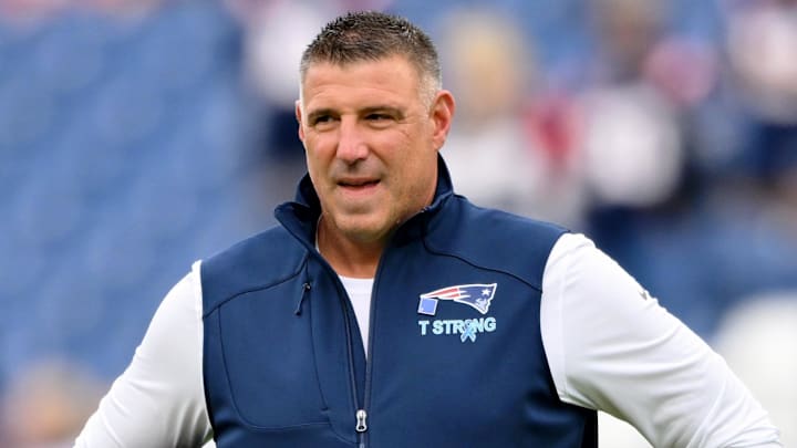 Oct 19, 2025; Nashville, Tennessee, USA; New England Patriots head coach Mike Vrabel looks on before the game between the New England Patriots and Tennessee Titans at Nissan Stadium. Mandatory Credit: Steve Roberts-Imagn Images Oct 19, 2025; Nashville, Tennessee, USA; New England Patriots head coach Mike Vrabel looks on before the game between the New England Patriots and Tennessee Titans at Nissan Stadium. Mandatory Credit: Steve Roberts-Imagn Images