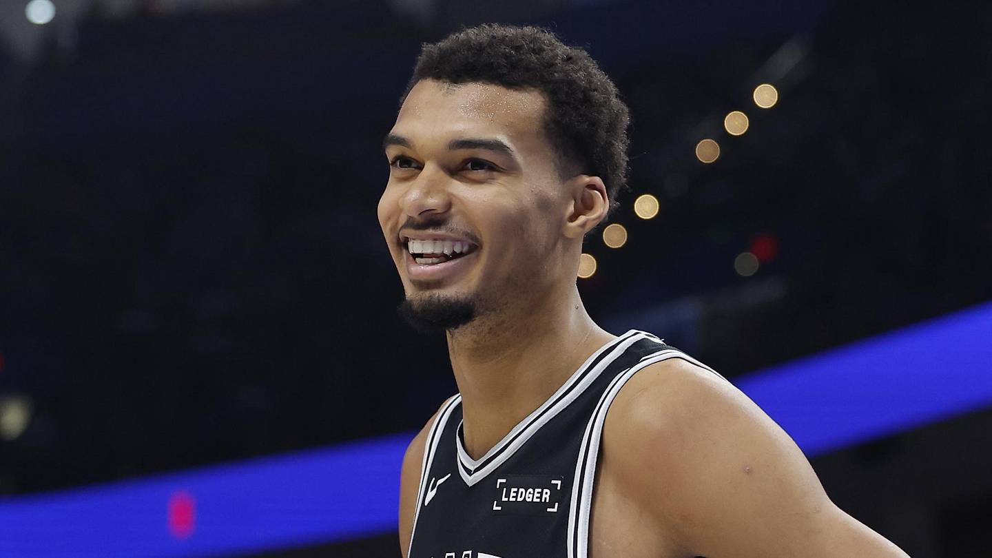 The Spurs are ruining Knicks fans' long and proud reputation