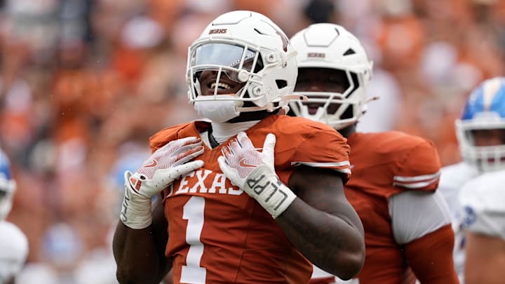 Texas Longhorns defensive lineman Colin Simmons (1) reacts after making a tackle during the first half against the San Jose Spartans at Darrell K Royal-Texas Memorial Stadium. Mandatory Credit: Scott Wachter-Imagn Images